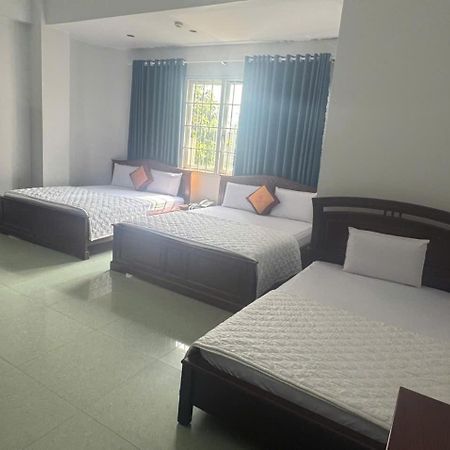 Khach San Thanh Hong Ho Chi Minh City Exterior photo