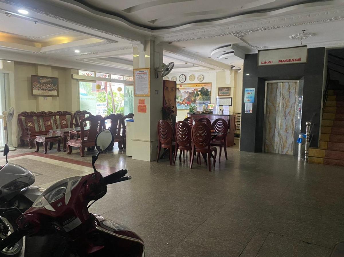 Khach San Thanh Hong Ho Chi Minh City Exterior photo