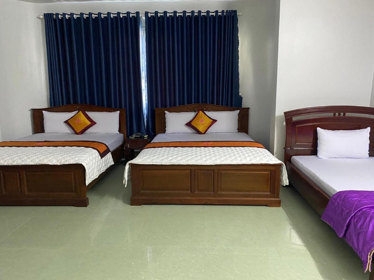 Khach San Thanh Hong Ho Chi Minh City Exterior photo